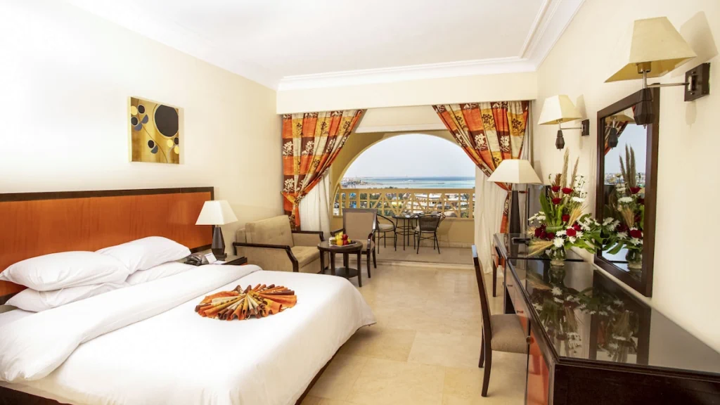 الفندق إيه أم سى رويال - الغردقة